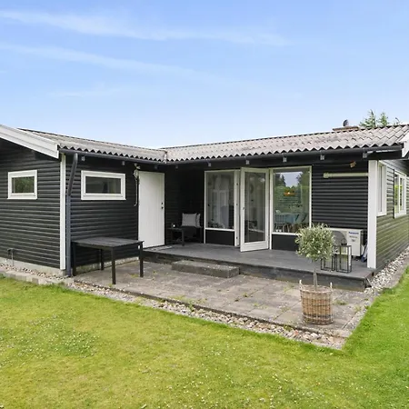 Nordic Style Summer House For Two 보겐세