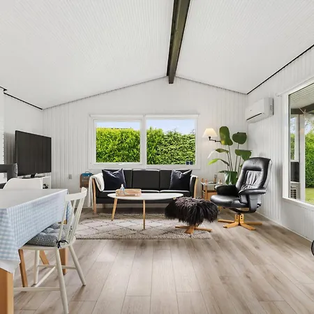 Nordic Style Summer House For Two * 보겐세